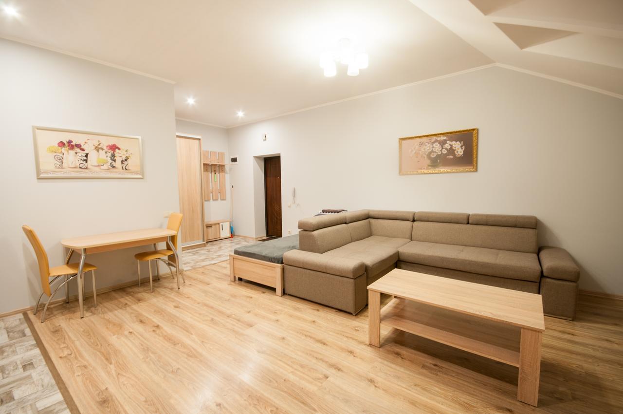 Wonderful Flat On City Center Ужгород Екстериор снимка